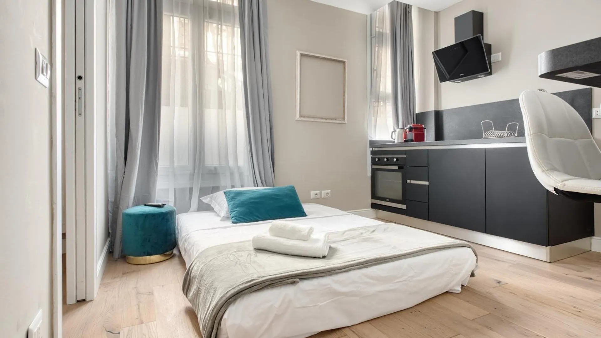 Just Urban Stays - Stunning Apartment - Moscova Brera Μιλάνο 0*,  Ιταλία
