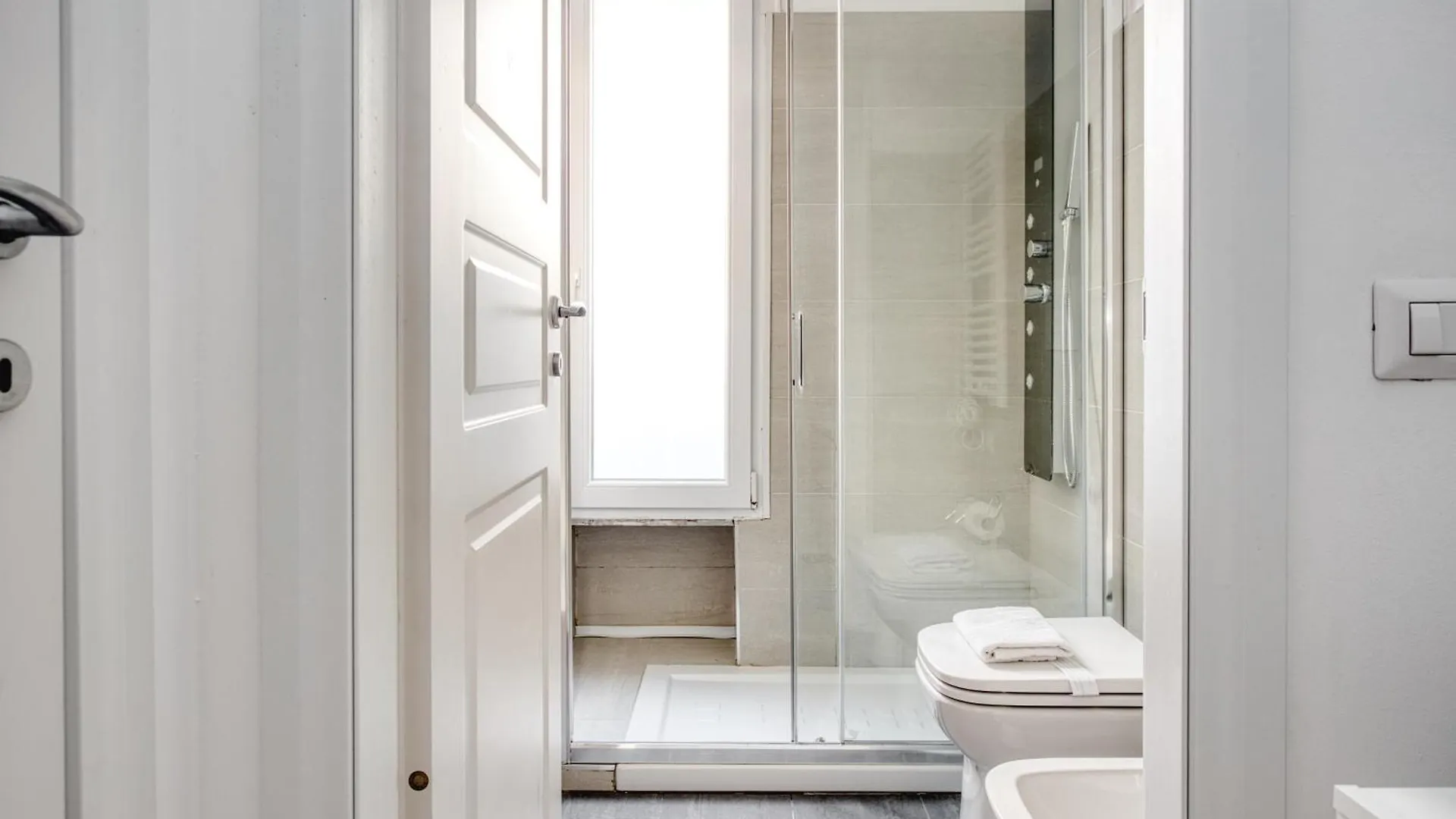 Just Urban Stays - Stunning Apartment - Moscova Brera Милан Италия